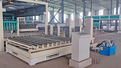 新型升級石膏內墻板生產(chǎn)線-固廢磷石膏利用神器-節(jié)能環(huán)保建材